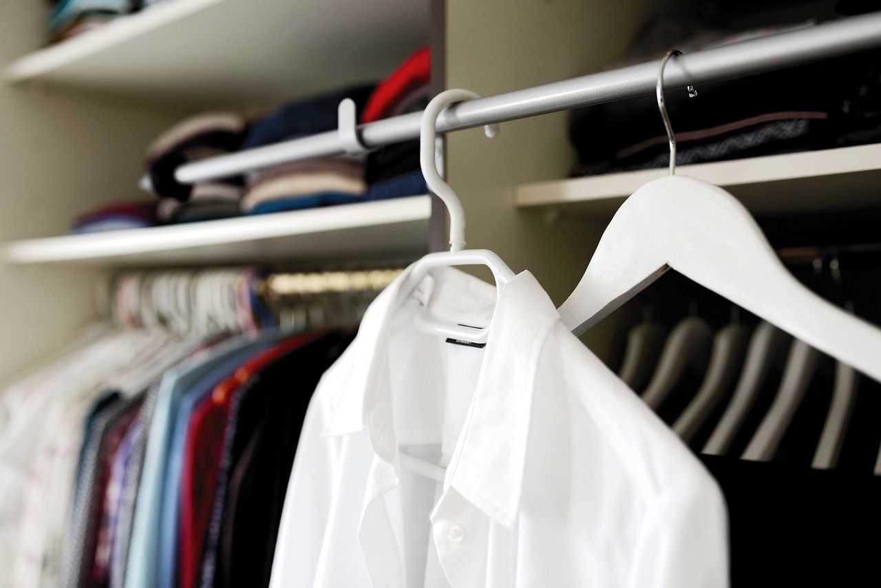 entdecken sie die neuesten modetrends mit unserer vielfältigen auswahl an kleidung. von lässigen outfits bis hin zu eleganten ensembles, finden sie alles, was sie brauchen, um ihren persönlichen stil auszudrücken.