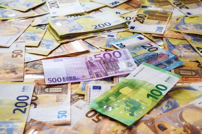 Die besten Strategien zum Sparen und Vermögensaufbau: Effektive Tipps für nachhaltigen finanziellen Erfolg